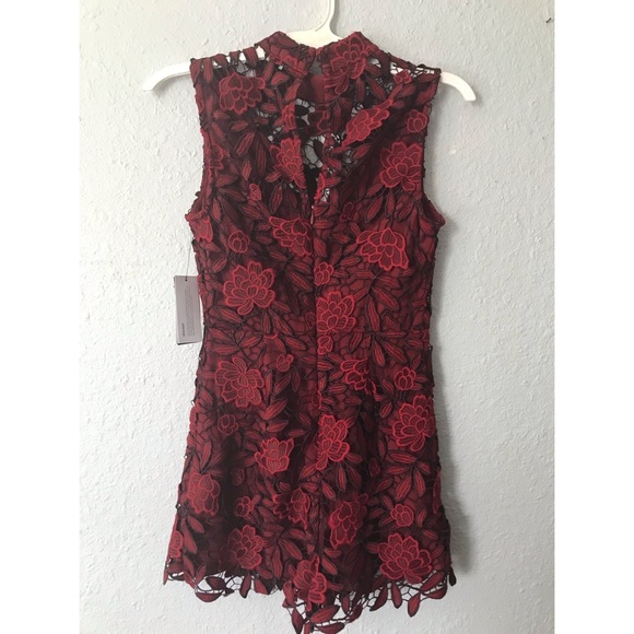 Guess - Picture 2 of 4